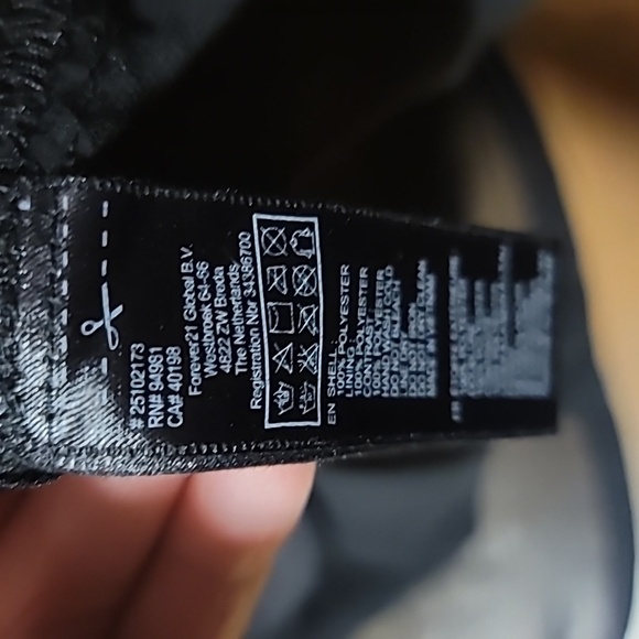 Sparkly top - Picture 2 of 5